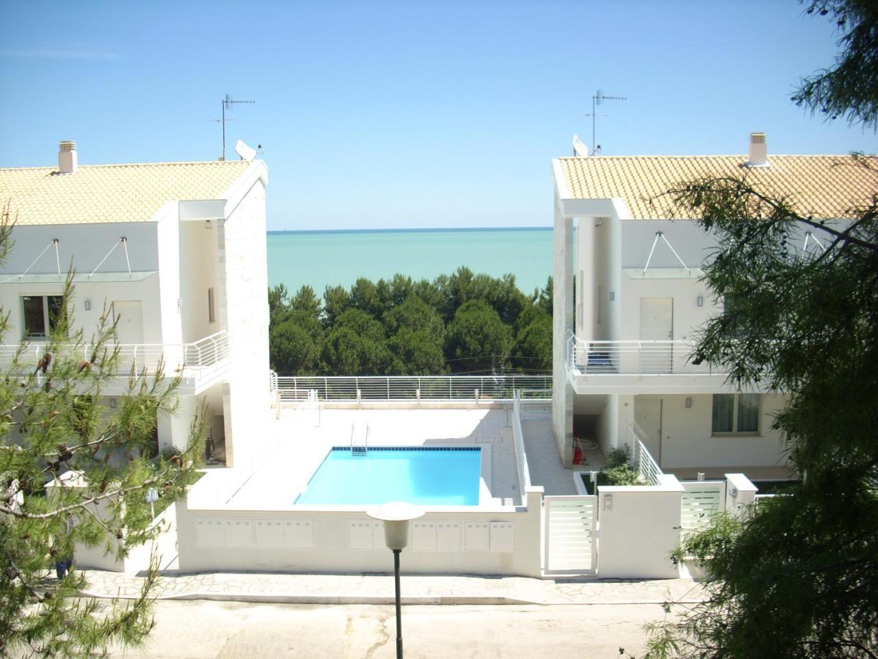 Cerrano Park Resort Pineto Exterior photo